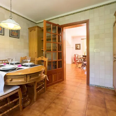 Holiday home Schoenes Haus Mit Pool Direkt Am