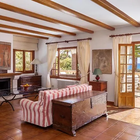 Holiday home Schoenes Haus Mit Pool Direkt Am Costa De Los Pinos