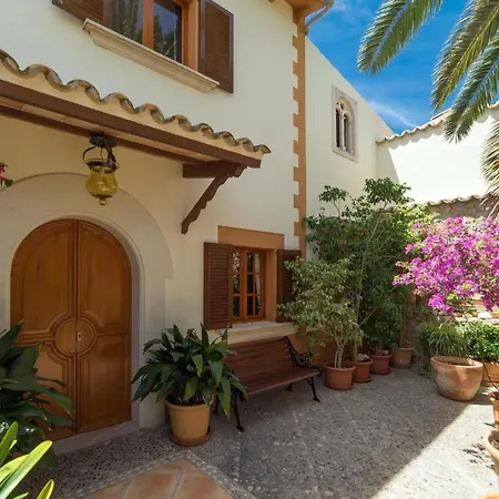 Schoenes Haus Mit Pool Direkt Am